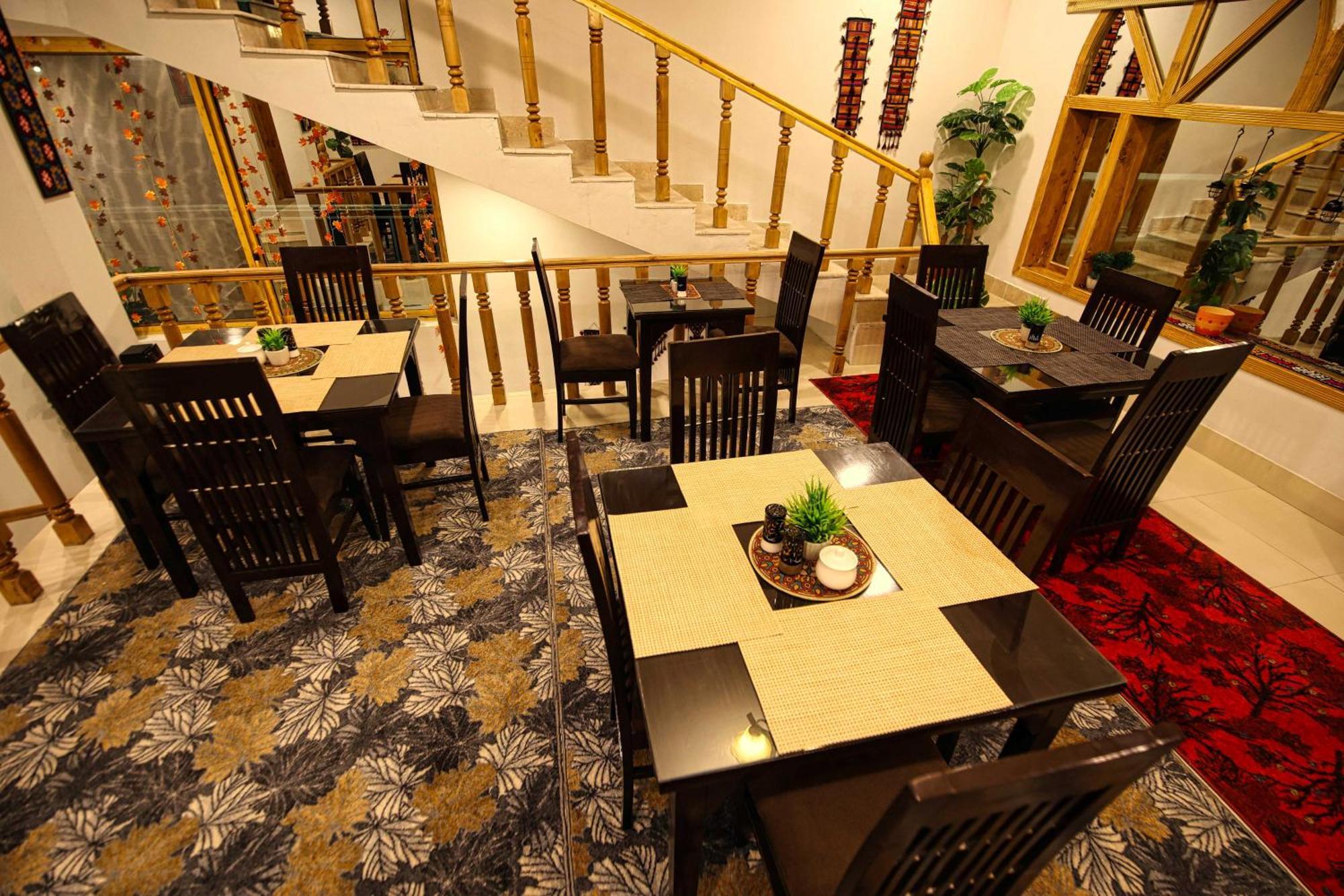 Oak Residency 호텔 길기트 외부 사진