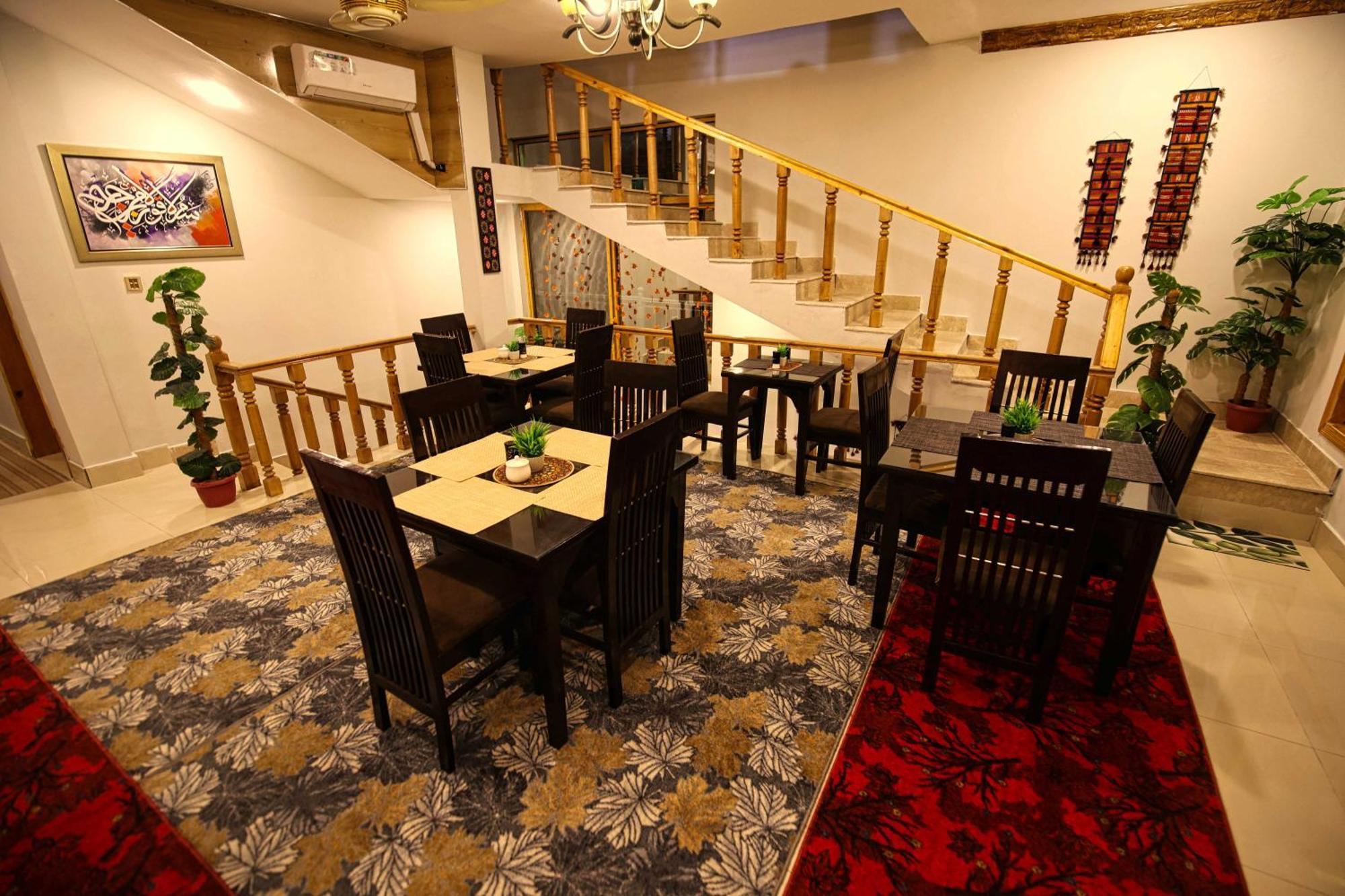 Oak Residency 호텔 길기트 외부 사진